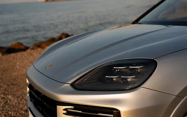 Cars wallpapers Porsche Cayenne Turbo E-Hybrid Coupe - 2023