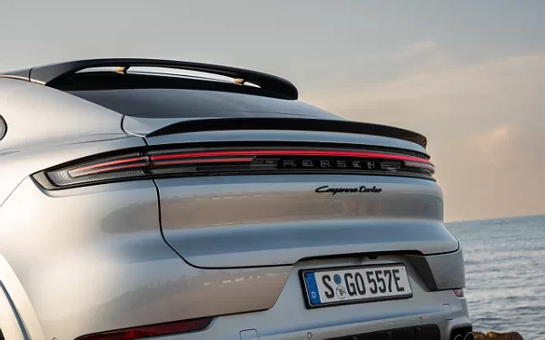 Cars wallpapers Porsche Cayenne Turbo E-Hybrid Coupe - 2023