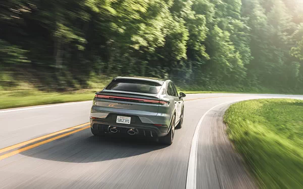 Cars wallpapers Porsche Cayenne GTS Coupe - 2024