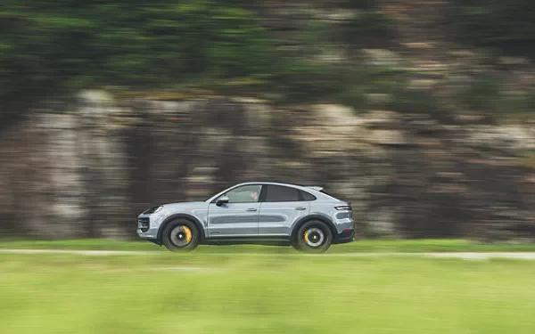 Cars wallpapers Porsche Cayenne GTS Coupe - 2024