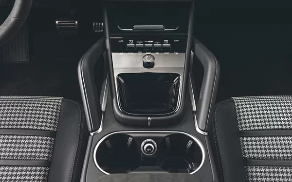 Cars wallpapers Porsche Cayenne GTS Coupe - 2024