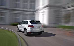 Cars wallpapers Porsche Cayenne Diesel - 2010