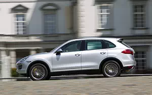 Cars wallpapers Porsche Cayenne Diesel - 2010