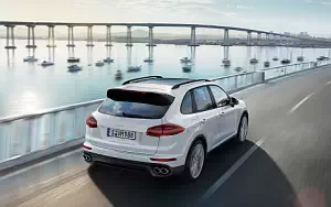 Cars wallpapers Porsche Cayenne S E-Hybrid - 2014