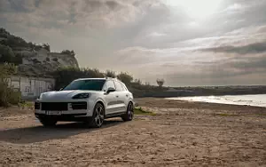 Cars wallpapers Porsche Cayenne S E-Hybrid (Carrara White Metallic) - 2023