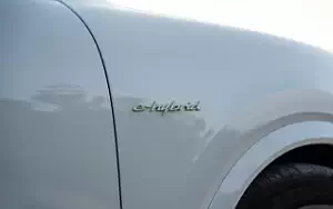 Cars wallpapers Porsche Cayenne S E-Hybrid (Carrara White Metallic) - 2023