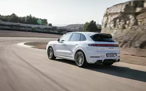 Cars wallpapers Porsche Cayenne Turbo E-Hybrid (Carrara White Metallic) - 2023