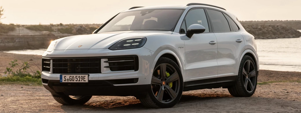 Cars wallpapers Porsche Cayenne S E-Hybrid (Carrara White Metallic) - 2023 - Car wallpapers
