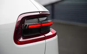 Cars wallpapers Porsche Macan Turbo - 2014