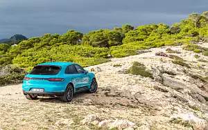 Cars wallpapers Porsche Macan (Miami Blue) - 2018