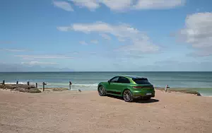 Cars wallpapers Porsche Macan Turbo (Mamba Green Metallic) - 2019