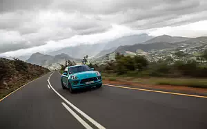 Cars wallpapers Porsche Macan Turbo (Miami Blue) - 2019