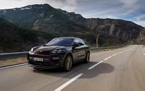 Cars wallpapers Porsche Macan 4 (Copper Ruby Metallic) - 2024