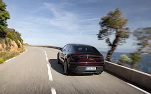 Cars wallpapers Porsche Macan 4 (Copper Ruby Metallic) - 2024