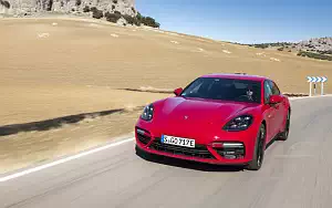 Cars wallpapers Porsche Panamera Turbo S E-Hybrid Sport Turismo (Carmine Red) - 2017