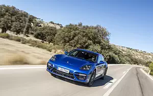 Cars wallpapers Porsche Panamera Turbo S E-Hybrid Sport Turismo (Sapphire Blue Metallic) - 2017