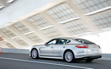 Cars wallpapers Porsche Panamera Turbo - 2009