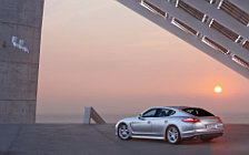 Cars wallpapers Porsche Panamera Turbo - 2009