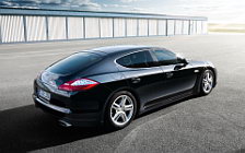 Cars wallpapers Porsche Panamera 4 - 2010