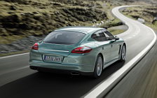 Cars wallpapers Porsche Panamera Diesel - 2011