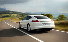 Cars wallpapers Porsche Panamera Diesel - 2011