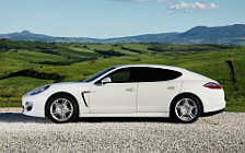 Cars wallpapers Porsche Panamera Diesel - 2011