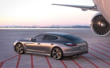 Cars wallpapers Porsche Panamera Turbo S - 2011