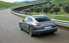 Cars wallpapers Porsche Panamera Turbo S - 2011