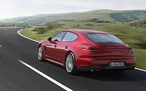 Cars wallpapers Porsche Panamera 4 - 2013