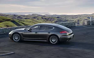 Cars wallpapers Porsche Panamera 4S - 2013