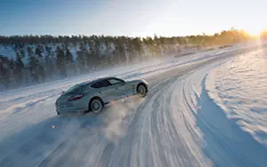 Cars wallpapers Porsche Panamera 4S - 2013