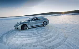 Cars wallpapers Porsche Panamera 4S - 2013