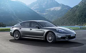 Cars wallpapers Porsche Panamera Diesel - 2013