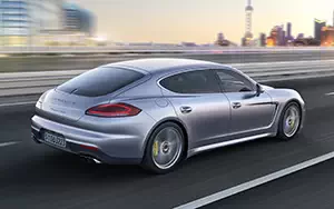 Cars wallpapers Porsche Panamera Turbo Executive - 2013