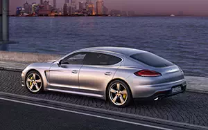 Cars wallpapers Porsche Panamera Turbo Executive - 2013