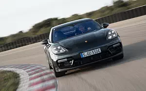 Cars wallpapers Porsche Panamera Turbo S E-Hybrid - 2017