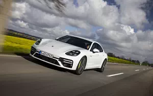 Cars wallpapers Porsche Panamera Turbo S E-Hybrid (Carrara White Metallic) - 2020