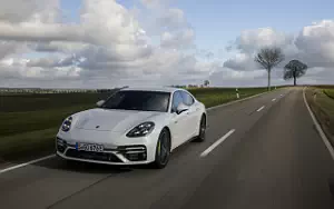 Cars wallpapers Porsche Panamera Turbo S E-Hybrid (Carrara White Metallic) - 2020