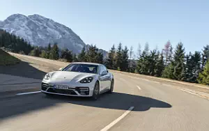 Cars wallpapers Porsche Panamera Turbo S E-Hybrid (Carrara White Metallic) - 2020