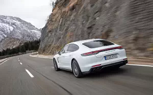 Cars wallpapers Porsche Panamera Turbo S E-Hybrid (Carrara White Metallic) - 2020