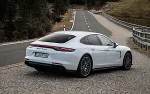 Cars wallpapers Porsche Panamera Turbo S E-Hybrid (Carrara White Metallic) - 2020