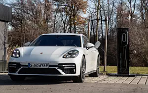 Cars wallpapers Porsche Panamera Turbo S E-Hybrid (Carrara White Metallic) - 2020