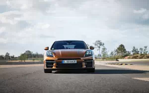 Cars wallpapers Porsche Panamera Turbo E-Hybrid (Madeira Gold Metallic) - 2024