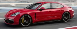 Porsche Panamera GTS - 2018