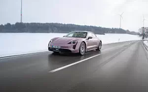 Cars wallpapers Porsche Taycan (Frozen Berry Metallic) - 2021