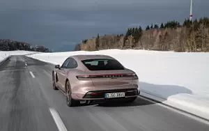 Cars wallpapers Porsche Taycan (Frozen Berry Metallic) - 2021
