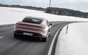 Cars wallpapers Porsche Taycan (Frozen Berry Metallic) - 2021