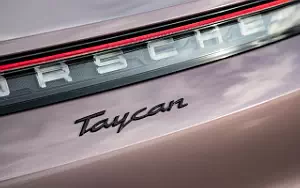 Cars wallpapers Porsche Taycan (Frozen Berry Metallic) - 2021