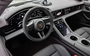Cars wallpapers Porsche Taycan (Frozen Berry Metallic) - 2021