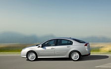 Cars wallpapers Renault Laguna - 2007